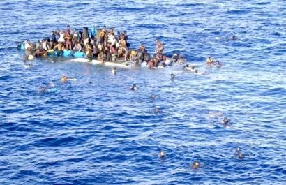 26 fallecidos en naufragio frente a las costas italianas