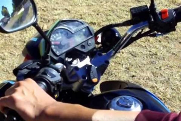 La motocicleta fue trasladada a los patios de retención de la Policía Judicial.