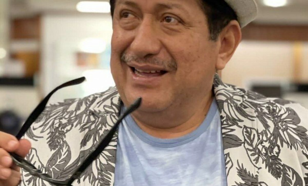 Aladino celebra 70 años en familia mientras continúa su recuperación médica