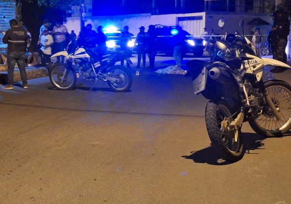 En dos ataques simultáneos, en San Agustín y la 20 de Mayo, asesinaron a dos hombres.