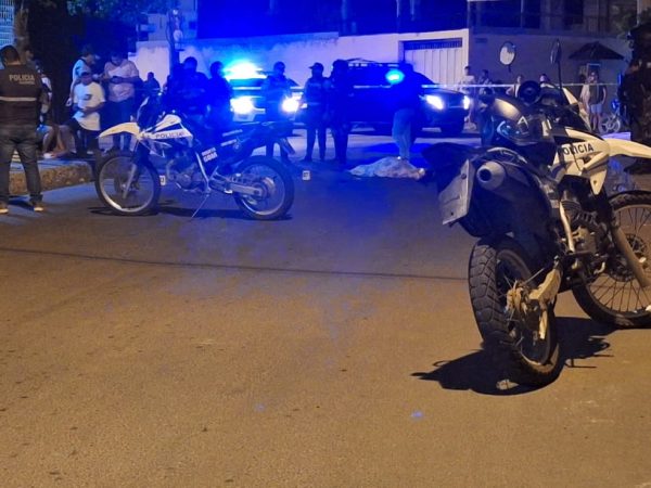 En dos ataques simultáneos, en San Agustín y la 20 de Mayo, asesinaron a dos hombres.