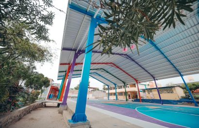 Avanza la construcción de cubiertas escolares