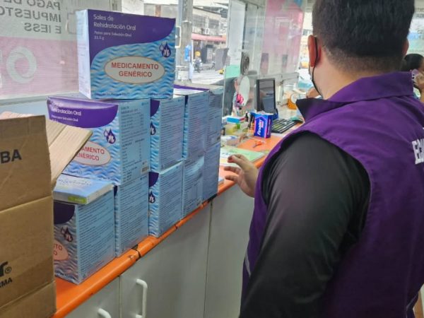 Arcsa decomisa medicamentos adulterados y robados en Guayaquil