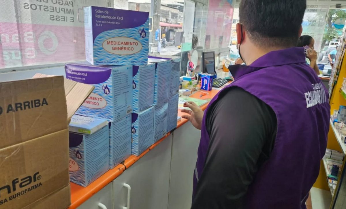Arcsa decomisa medicamentos adulterados y robados en Guayaquil