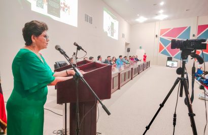 Blanca Indacochea, rectora de la Unesum, puso la denuncia en la Fiscalía. Imagen tomada de las redes sociales de la universidad.