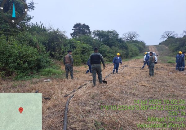 Militares descubrieron perforaciones en el poliducto desde donde robaban combustible.