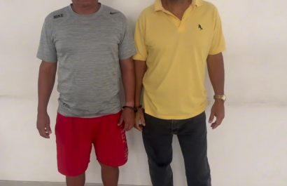 Aprehensión de dos ciudadanos por uso de certificado RTV falso en trámites vehiculares de Manta.