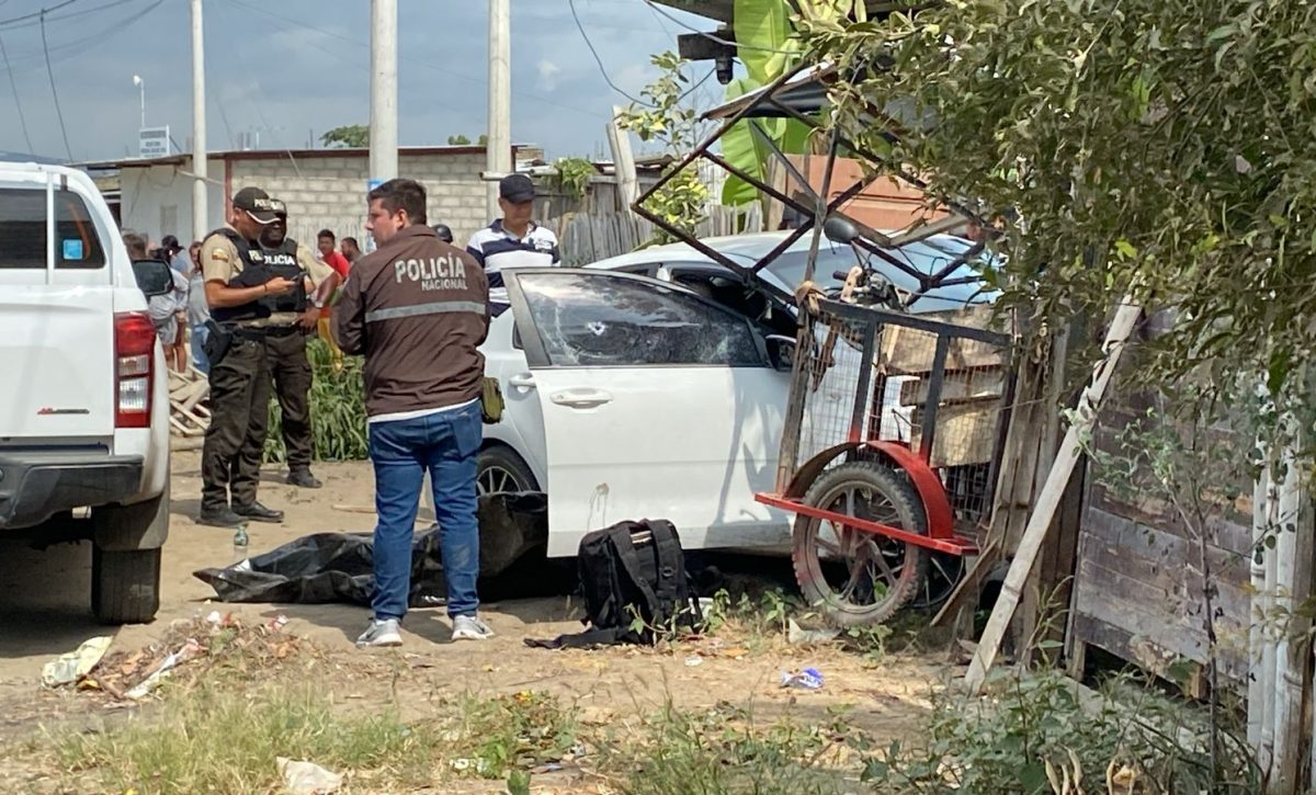 El ataque lo perpetraron sicarios que se movilizaban en un auto negro.
