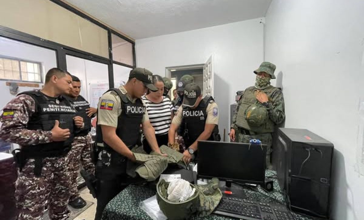 Militar fue sorprendido con droga y objetos prohibidos en centro carcelario de Napo