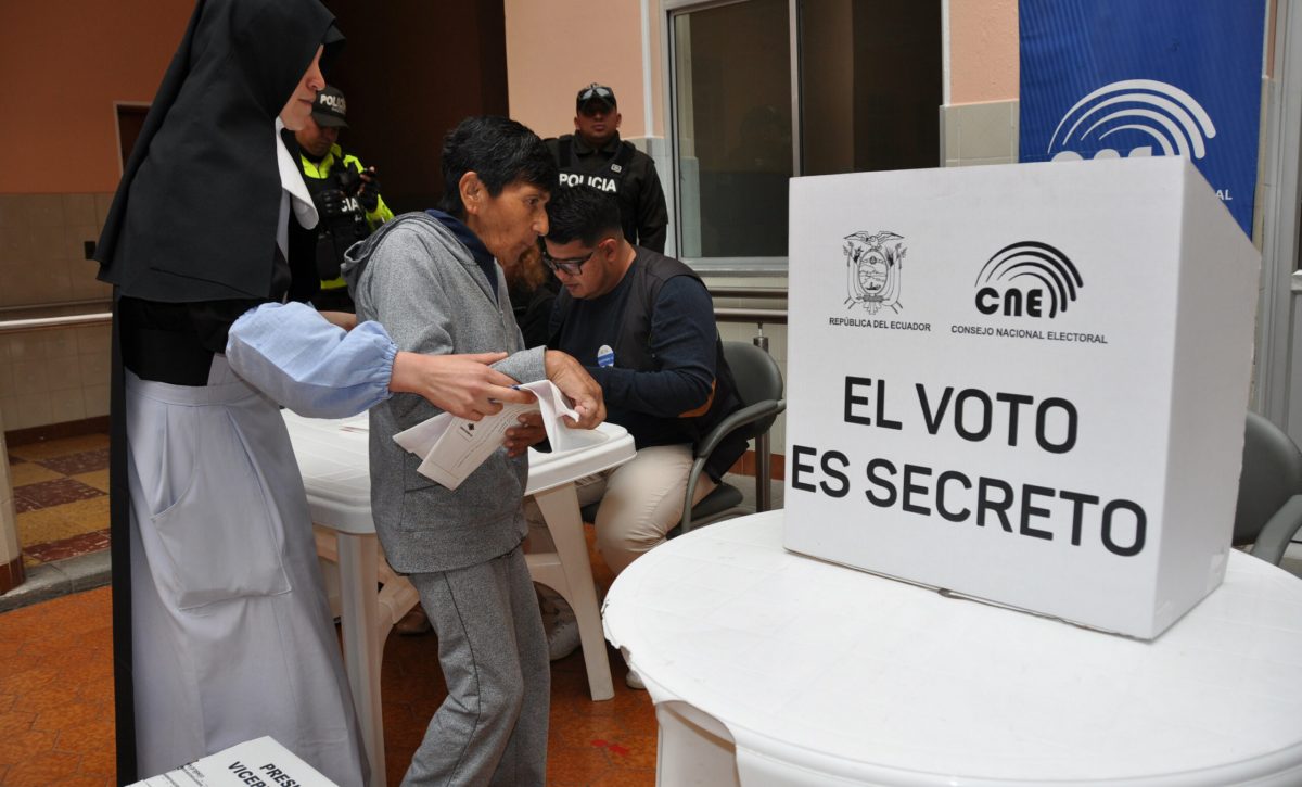 537 personas mayores de 50 años con discapacidad física igual o superior al 75% participaron del proceso Voto en casa. Foto: Api