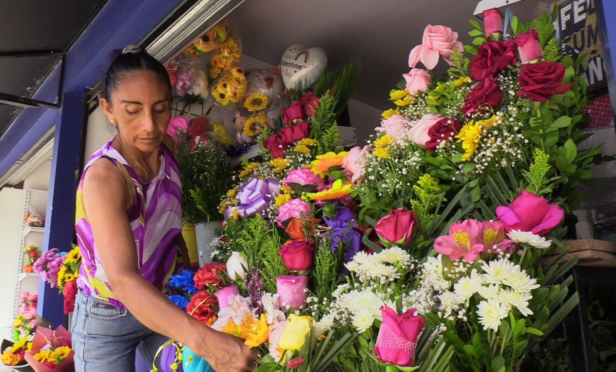 PRECIO DE LAS FLORES SE TRIPLICA PREVIO AL DÍA DE LA MADRE