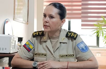 65 agentes policiales y cinco vehículos vigilan ejes viales de Santo Domingo en operativos 247