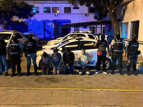 Los detenidos son acusados de pertenecer a una banda de extorsionadores.