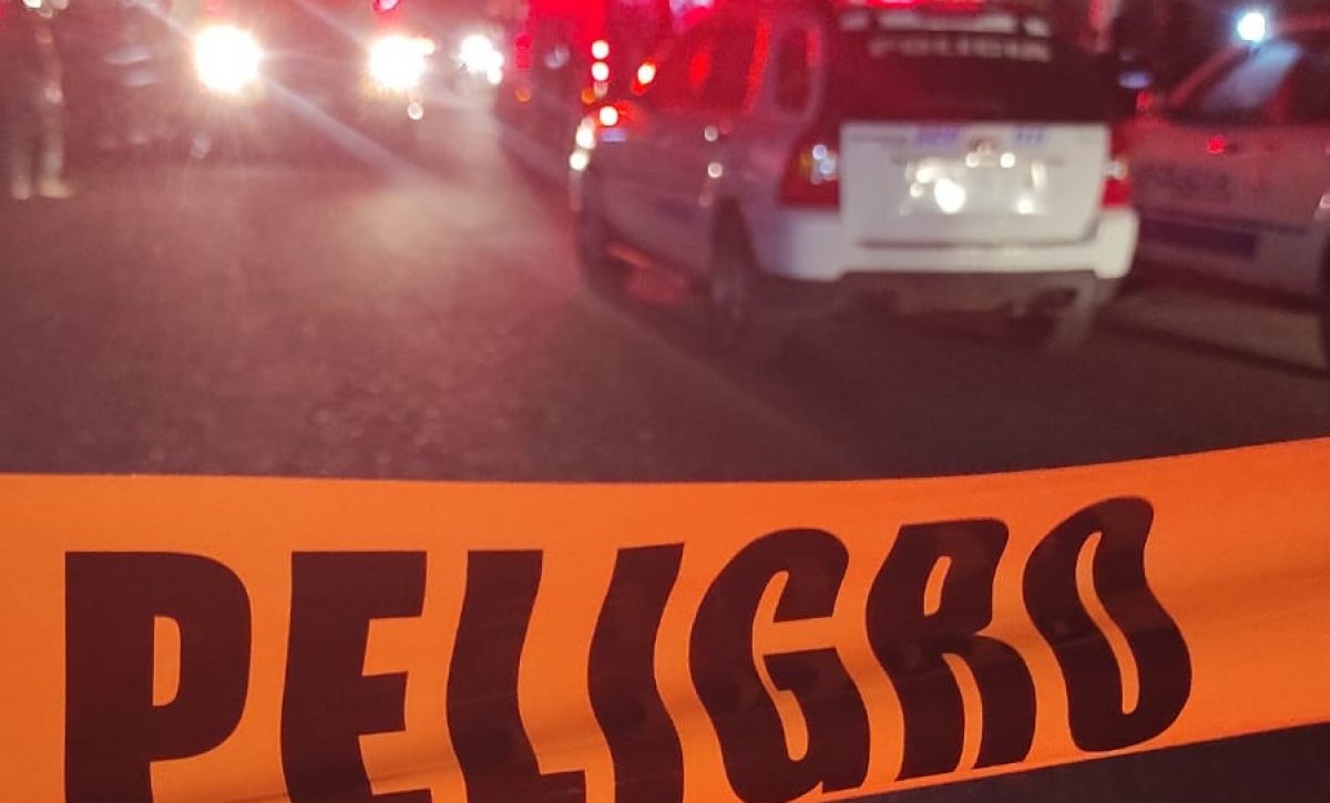 A dos hermanos, identificados como Rodolfo y Darwin Cedeño, los asesinaron en su vivienda en el barrio Santa Lucía, parroquia Eloy Alfaro, en Manta.