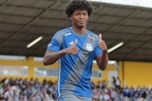 A la esposa y al hijo de Jackson Rodríguez, jugador del Club Sport Emelec, los secuestraron durante la madrugada en Guayaquil