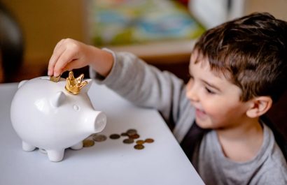 A los niños se les debe enseñar el valor del dinero desde edades tempranas.