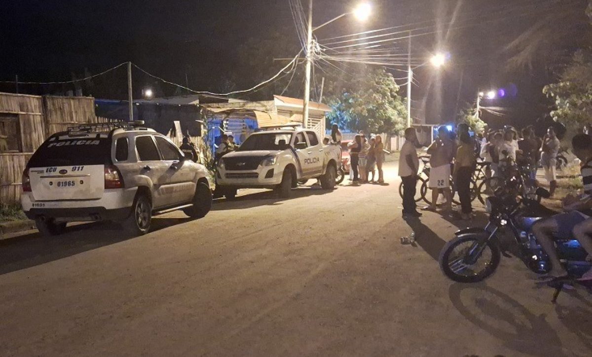 A un hombre conocido como “El Mico” lo asesinaron la noche del domingo 20 de abril en la ciudadela El Florón, en Portoviejo.