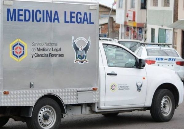 A un hombre de 28 años, identificado como Gustavo M., lo asesinaron a tiros frente a una unidad educativa.