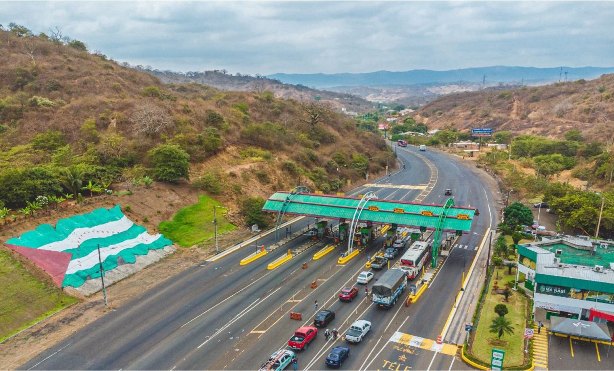 Aceptan medida cautelar presentada por la Prefectura por vía Portoviejo - Montecristi