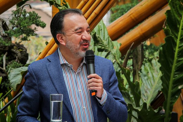 ¿Adiós a Pabel Muñoz Primera entrega de firmas al CNE para su revocatoria