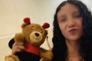 Adolescente de 14 años muere tras ser sometida a cirugía estética