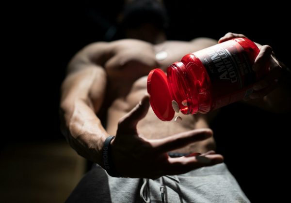 Advertencia de un experto: Los suplementos deportivos no sustituyen dieta ni entrenamiento