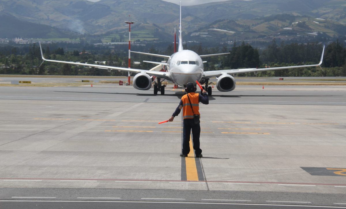 Aerolíneas nacionales e internacionales obtienen renovación de licencias operativas