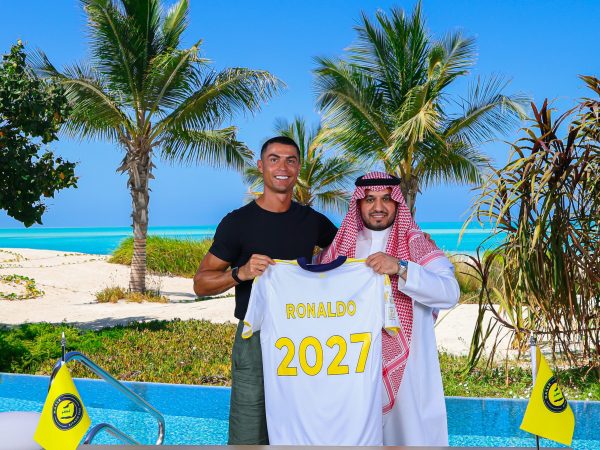 Al Nassr confirma la extensión de contrato de Cristiano Ronaldo hasta 2027