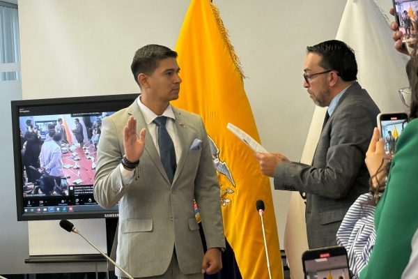 Al asambleísta manabita Jaime Estrada Medranda, se lo designó como presidente de una comisión en la Asamblea Nacional.