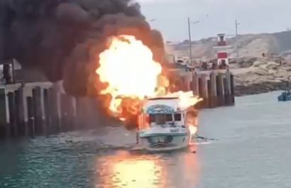Al menos dos barcos pesqueros se incendiaron este jueves pasado el mediodía en el muelle artesanal de la parroquia San Mateo.