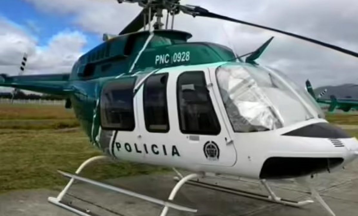 Al menos un muerto en ataque a helicóptero de la policía colombiana