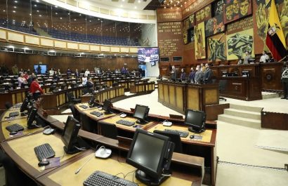 Al sobrino de Santiago Díaz, asambleísta acusado de presunta violación a una menor, lo desvincularon de su cargo como asesor