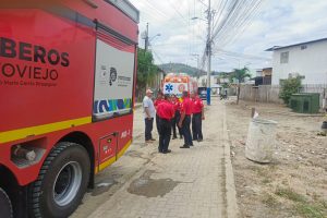 Alarma en reasentamiento El Guabito de Portoviejo por un voraz incendio