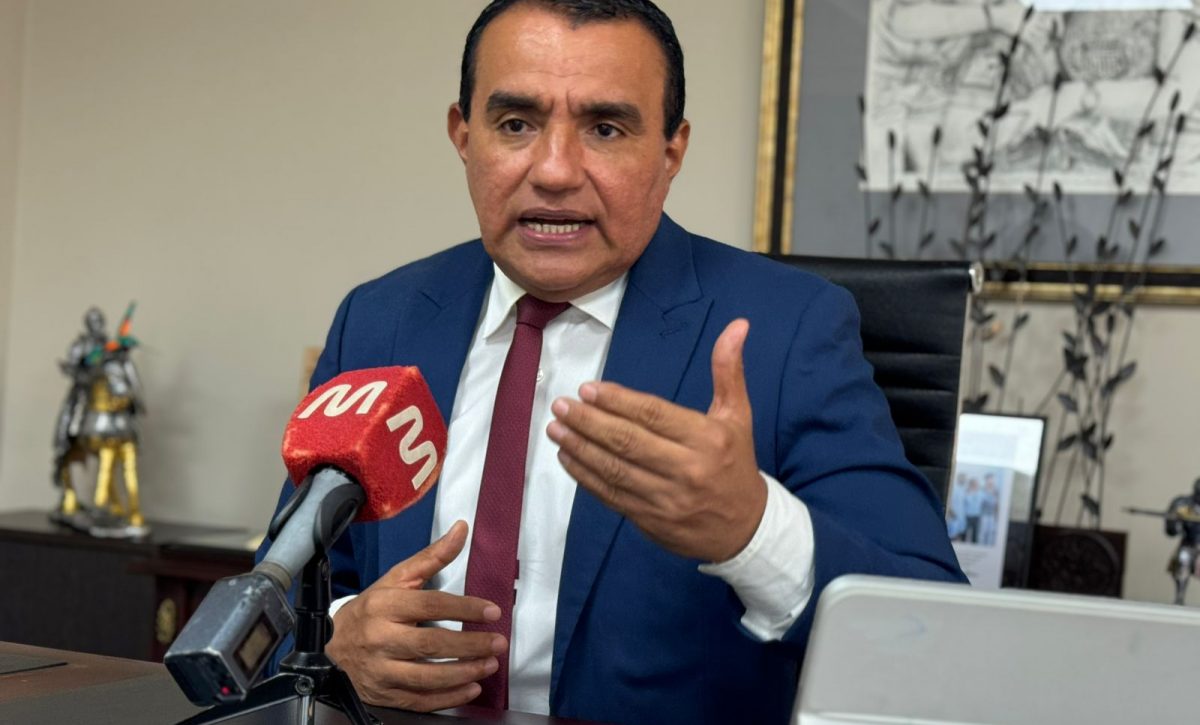 Alcalde Javier Pincay gestionó en Francia financiamiento para planta de tratamiento de aguas residuales valorada en $107 millones
