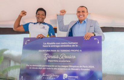 Alcalde de Portoviejo celebra título mundial de Génesis Reasco y gestiona construcción de su vivienda