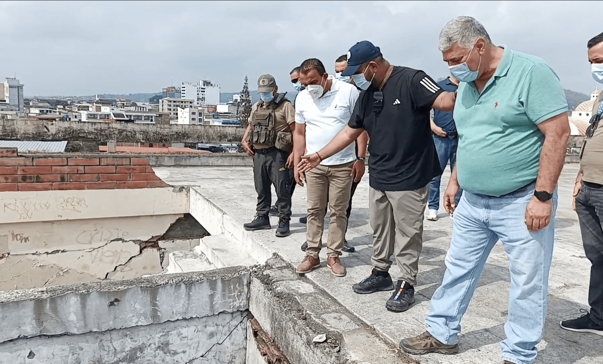 Alcalde de Portoviejo viajó a EE. UU. en busca de soluciones para el tratamiento de residuos sólidos.
