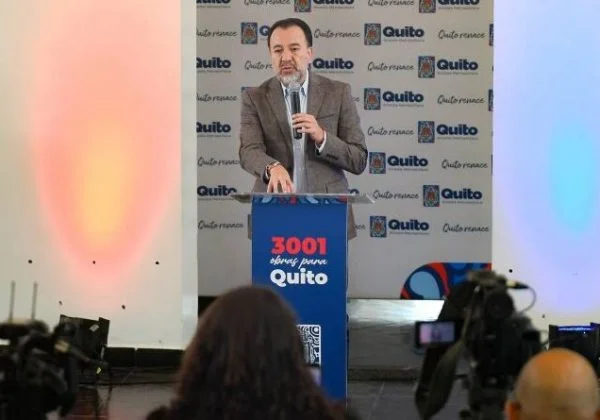 Alcalde de Quito alerta sobre problemas financieros de municipios por falta de transferencias