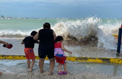Alerta por oleaje en playas de Manabí, Galápagos, Esmeraldas, Santa Elena, Guayas y El Oro