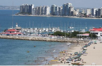 Alerta por oleaje fuerte: 26 playas de Ecuador con bandera roja del 11 al 13 de julio