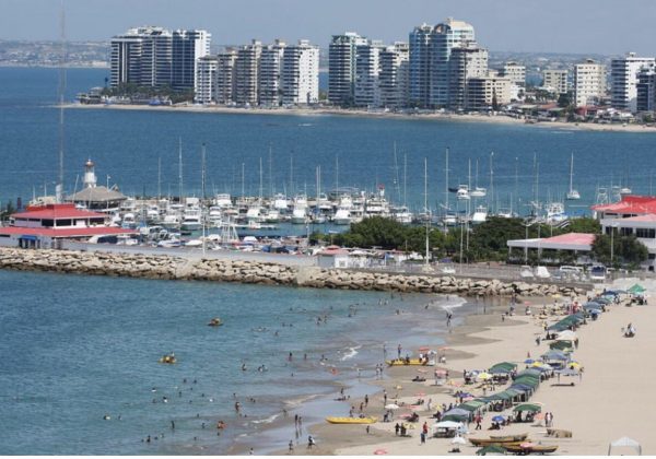 Alerta por oleaje fuerte: 26 playas de Ecuador con bandera roja del 11 al 13 de julio