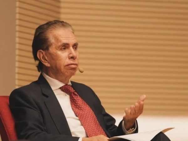 Alfonso Espinosa de los Monteros fue sometido a una cirugía tras sufrir un accidente. (Alfonso Espinosa de Los Monteros-Instagram)