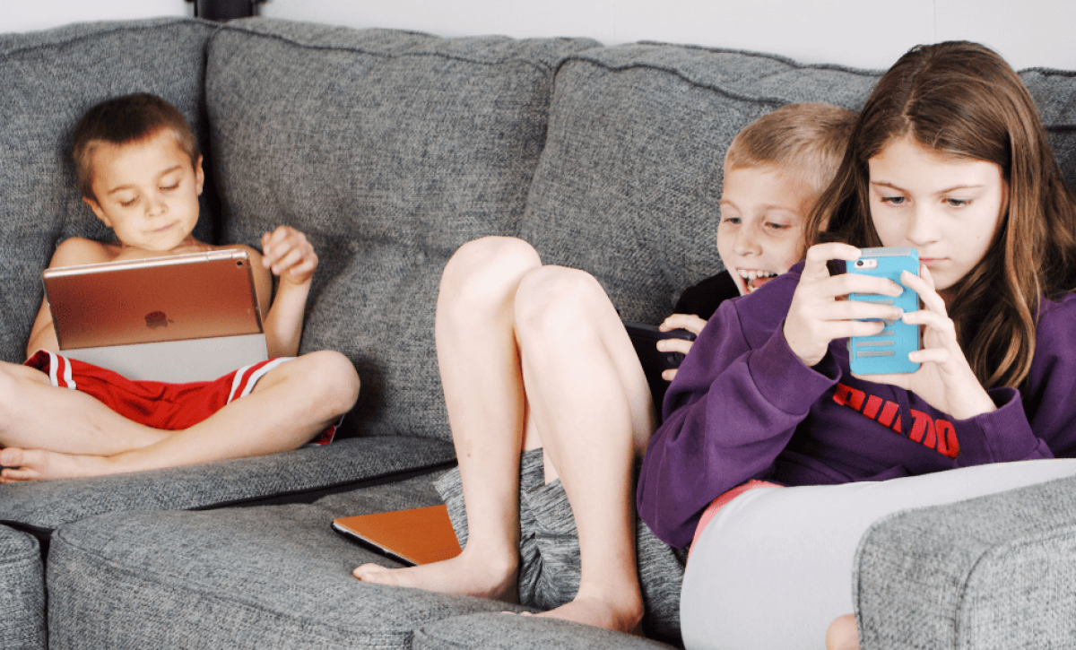 Algoritmos de las redes sociales pueden provocar problemas de salud mental en niños y adolescentes