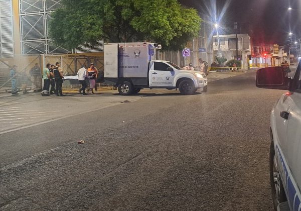 Andrés Intriago Vera, de 28 años, fue asesinado a balazos frente al colegio Olga Vallejo, ubicado en pleno centro de Portoviejo.