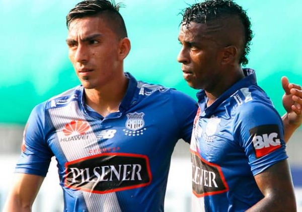 Ángel Mena y Miller Bolaños fueron figuras en Emelec.