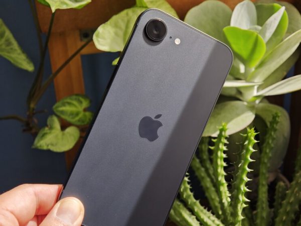 Apple enfrenta riesgos en la guerra arancelaria por su dependencia de China