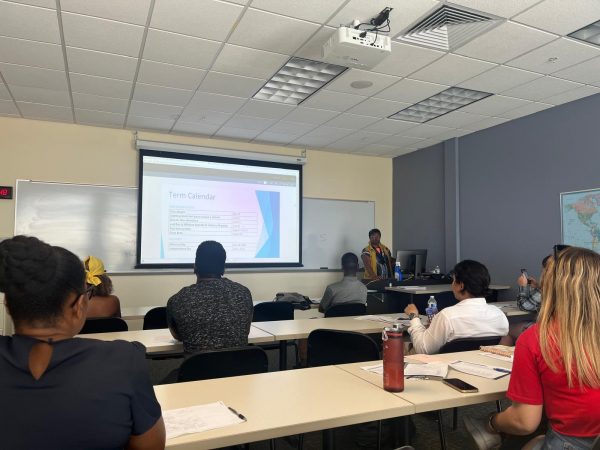 Aprender inglés: guía útil para migrantes ecuatorianos con poco tiempo y dinero