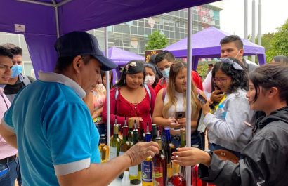 Arcsa Fest 2025 reúne a 80 emprendedores de Manabí para promover notificaciones sanitarias en Manta