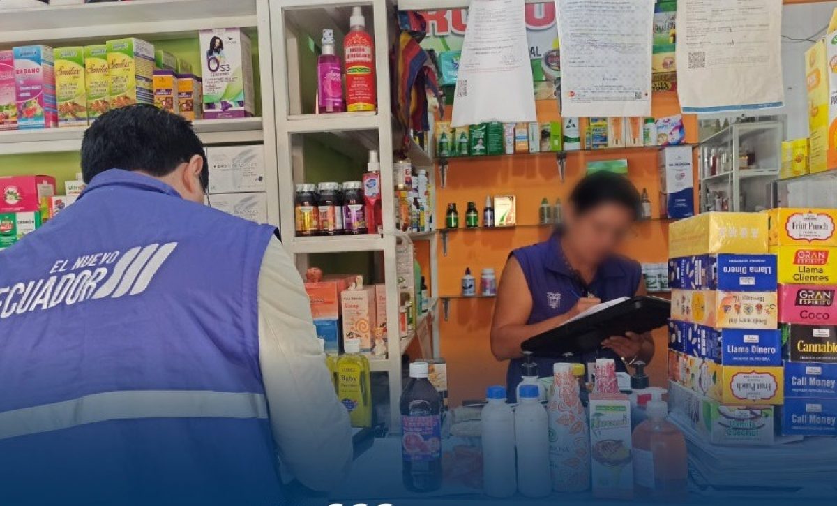 Arcsa clausura tienda naturista de Gualaceo por venta de productos irregulares y tratamientos