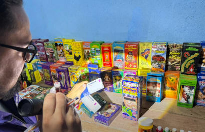 Arcsa decomisa 2400 productos irregulares en tienda naturista de Morona Santiago