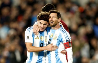 Julián Álvarez y Lionel Messi están en la lista de convocados de Argentina para medir a Venezuela y Puerto Rico en amistosos.